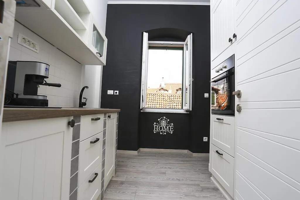 Apartment Lucena 0*, Split
